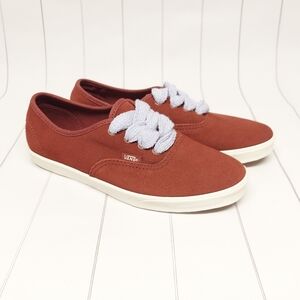 Vans Authentic Lowpro “Fat Lace Halogen Blue- Size L7/M 5.5